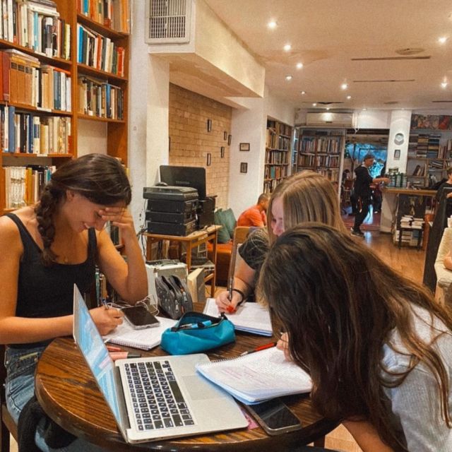 need a break from midterms? 📚

come take a tour with us at 644 w dickson st and see what life at VERVE is all about.